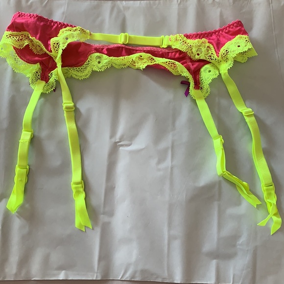 Victoria’s Secret Garter Belt - Picture 2 of 5